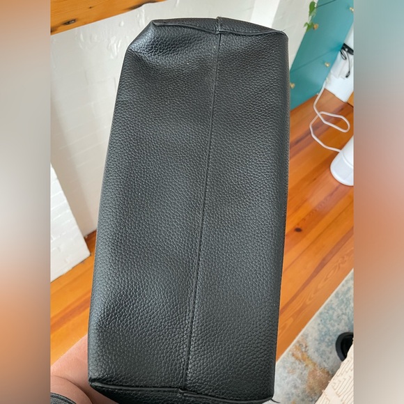 White House Black Market Tote Purse - Picture 4 of 8